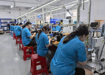 Shenzhen Longhehui Electronic Co., Limited manufacturer production line